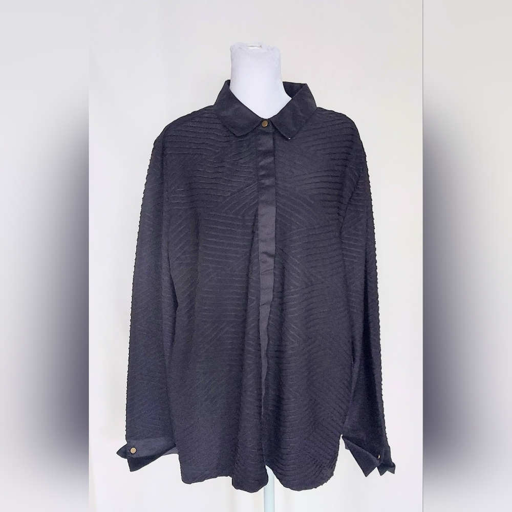 Chico's Collared Long Sleeve Button Up Top Womens Size 3 (XL) Black Textured NWT